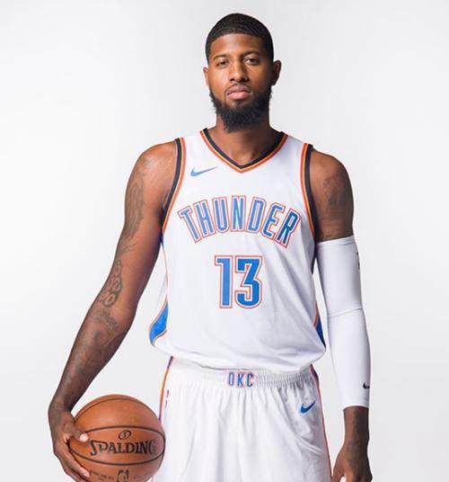 日本球迷表示理解张本智和两边受气的痛苦：请日乒协给他心理保护（日本球迷同情张本智和两面受压，呼吁日乒协加强心理保障）