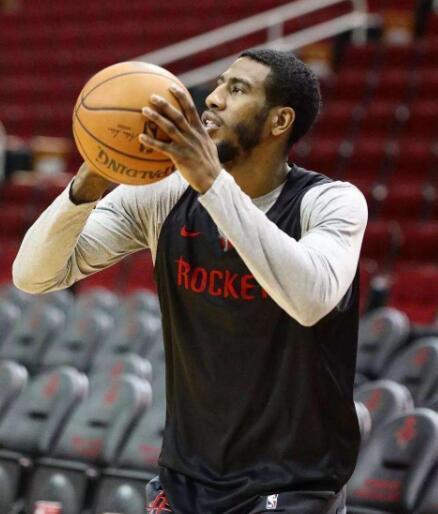 里程碑，奥巴梅扬打入职业生涯第400球（奥巴梅扬达成职业生涯400球里程碑）