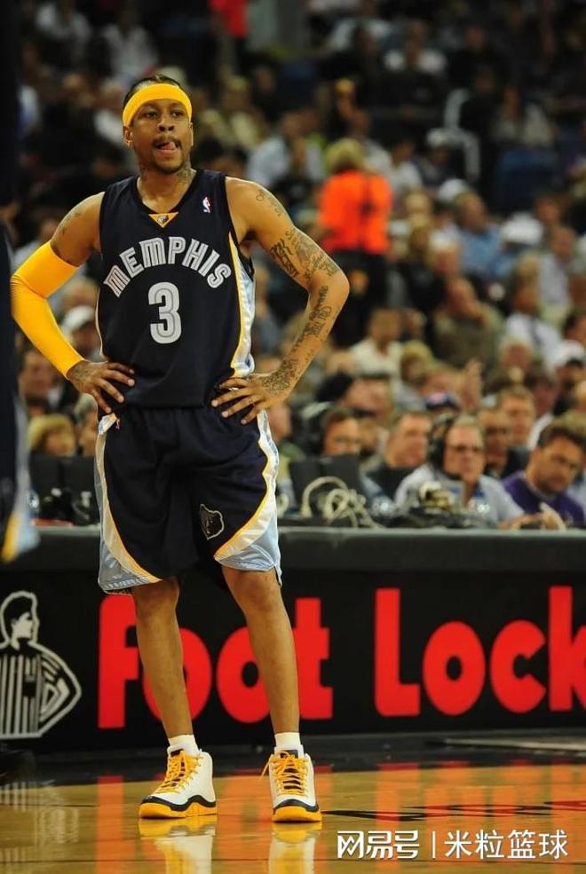 中场球员如何提升调度能力？（中场调度能力如何进阶？）