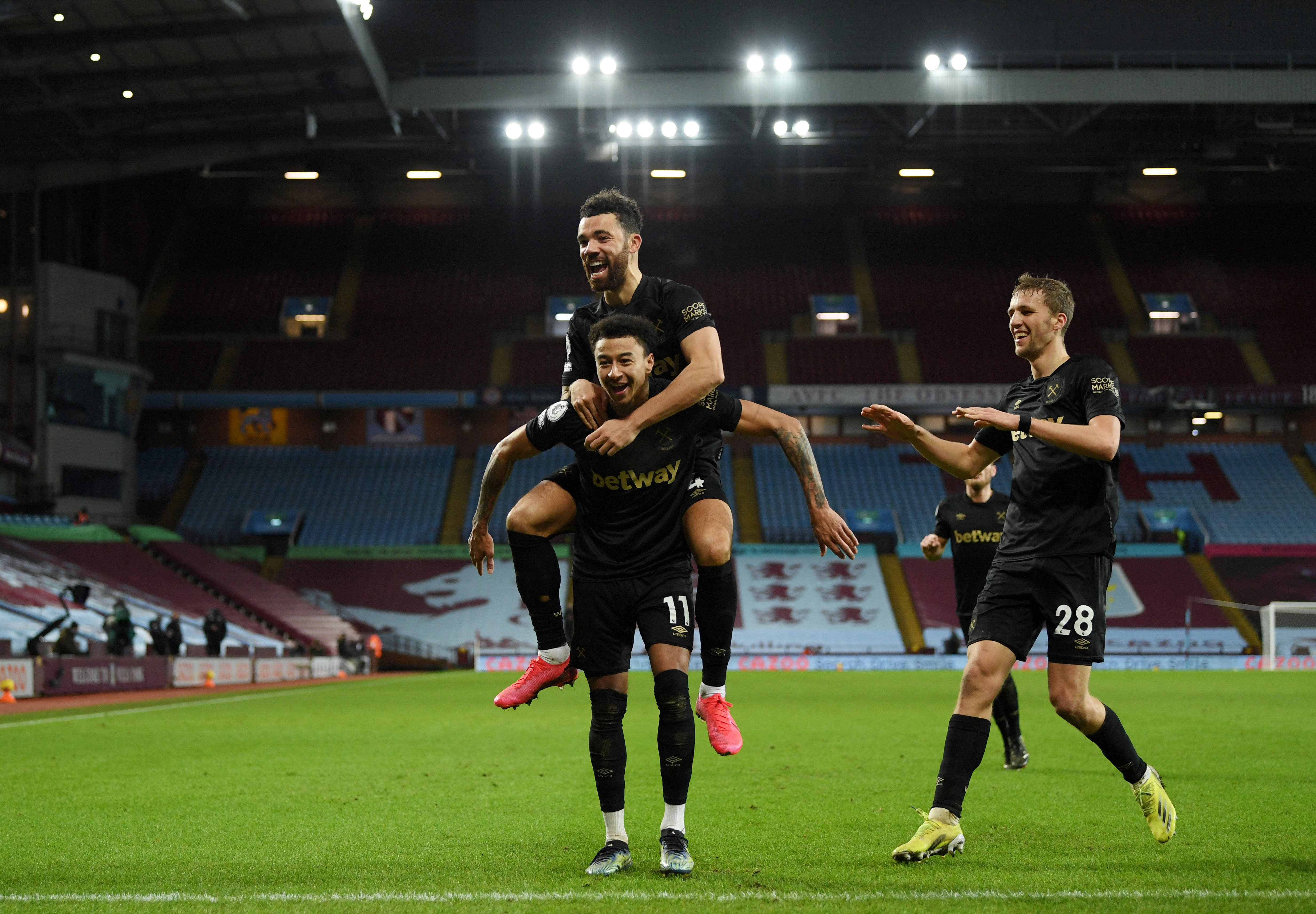 官方：阿德莱德联女足多人患流感，与墨尔本城的比赛推迟（官方通报：阿德莱德联女足多名球员染流感，对阵墨尔本城比赛延期）