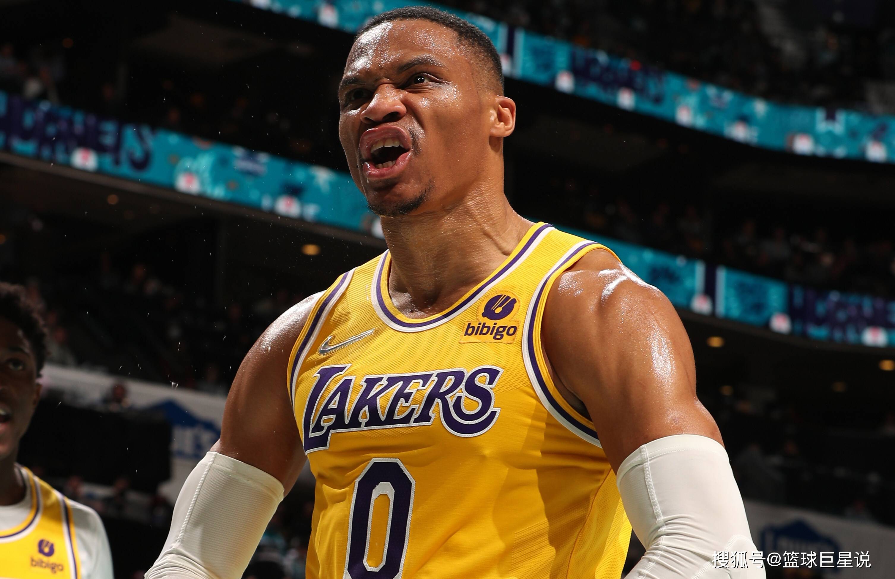 世欧预半场：萨内双响，格纳布里破门，德国4-0斯洛伐克（半场战报：萨内梅开二度，格纳布里建功，德国4-0领先斯洛伐克）