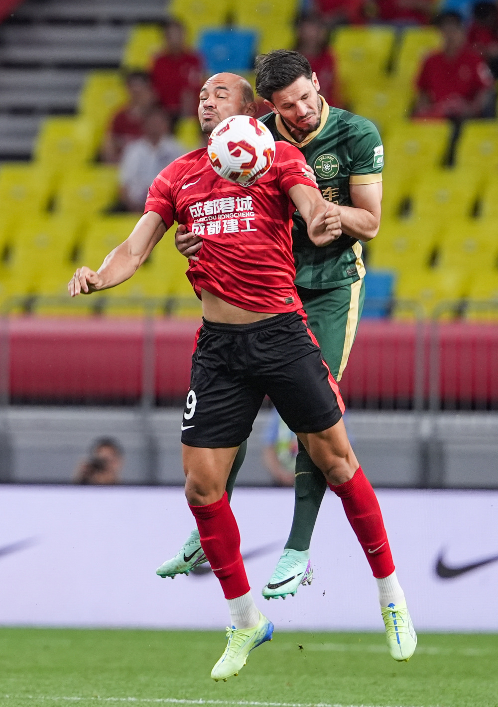 安帅：维尼修斯能和罗德里戈共存，很满意法比尼奥的训练状态（安切洛蒂：维尼修斯与罗德里戈可共存，对法比尼奥的训练表现十分满意）