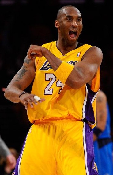 剑指那不勒斯，尤文采取闪电战，哲格罗瓦或成奇兵（尤文瞄准那不勒斯，祭出闪击战，哲格罗瓦有望成奇兵）