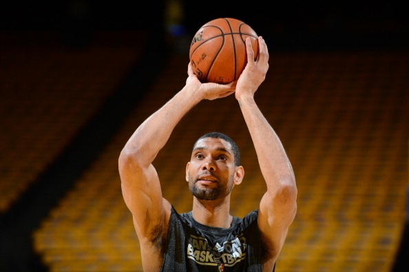 高尔夫女子中巡收官 石昱莉赢个人首冠 王梓萱成就赛季奖金王（高尔夫女子中巡赛季收官：石昱莉夺生涯首冠，王梓萱加冕年度奖金王）