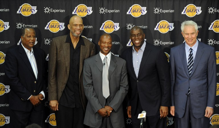 14场4球！19岁非洲中场天才新星横空出世，两大欧洲豪门都想签他（19岁非洲中场新星爆红：14战4球，两大欧洲豪门抢签）