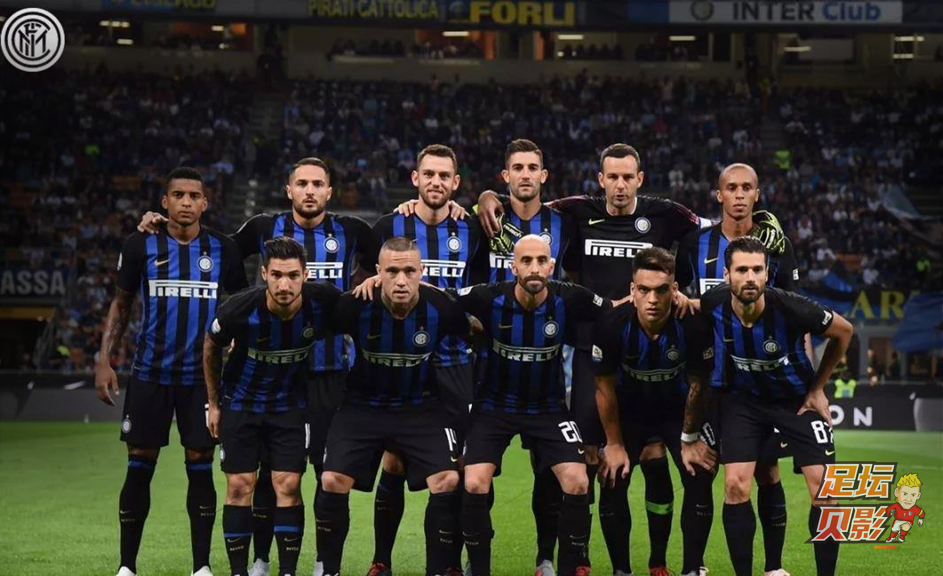 记者：阿贾克斯正接触前狼堡主帅西莫尼斯，视为海廷加继任者（记者：阿贾克斯洽谈前狼堡主帅西莫尼斯，拟任海廷加接班人）