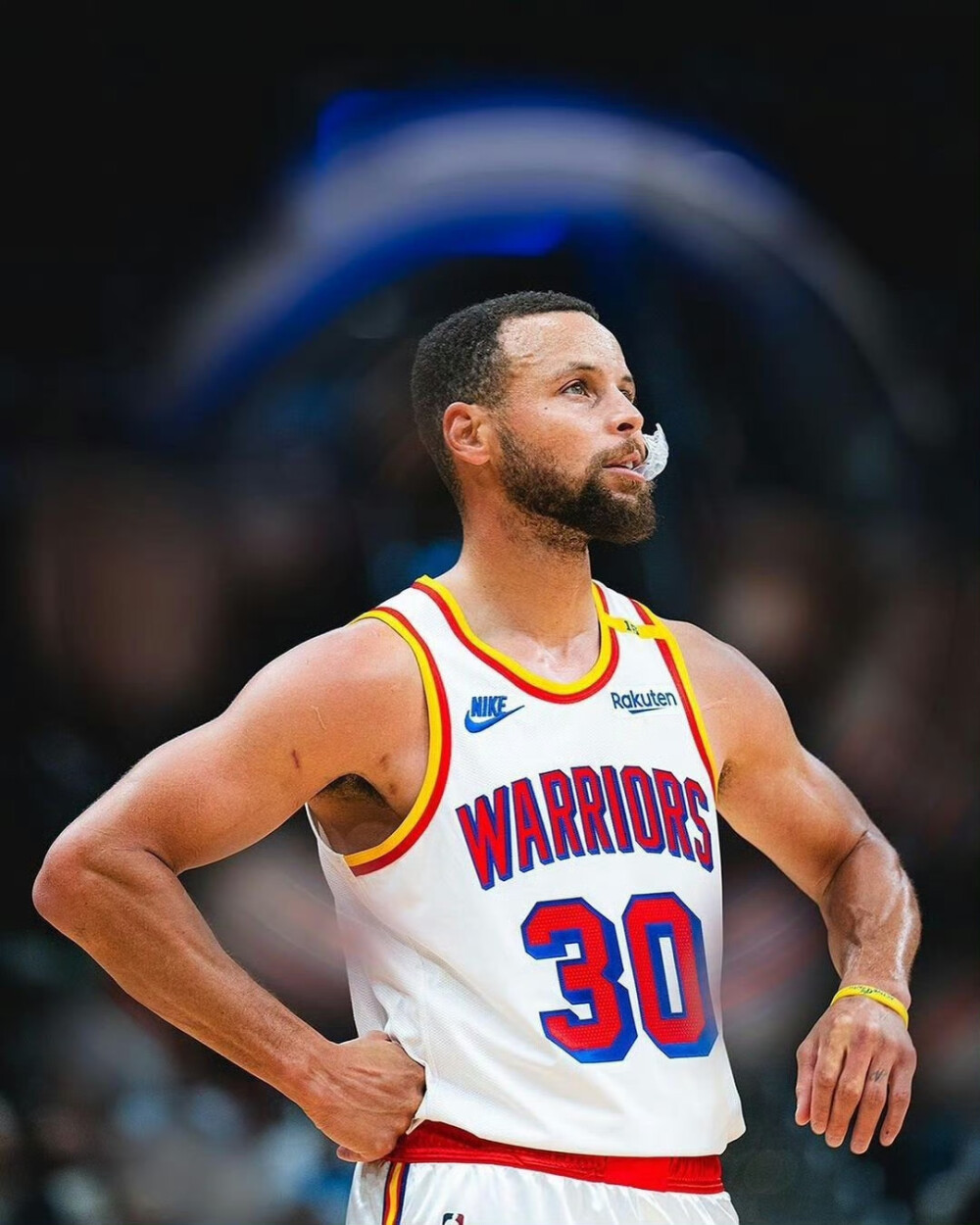 前锋替补登场首球建功，提高信任度（替补前锋登场即破门，信任度提升）