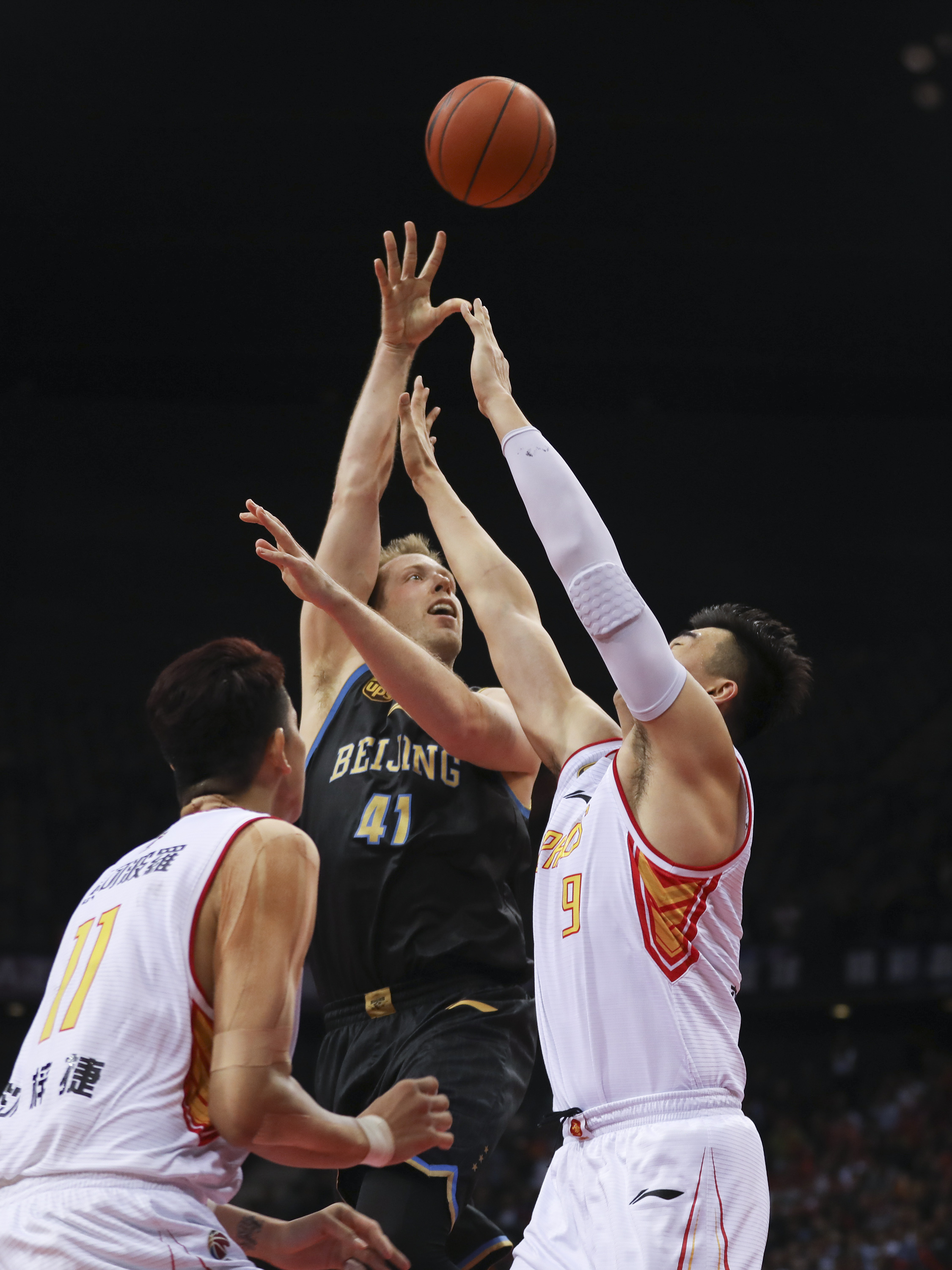 【壁纸】——居莱尔（居莱尔主题壁纸）