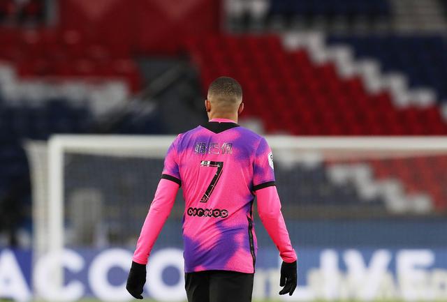 切尔西客战亚特兰大名单：帕尔默、德拉普缺阵，凯塞多归队（切尔西出征亚特兰大名单出炉：凯塞多回归，帕尔默、德拉普无缘）