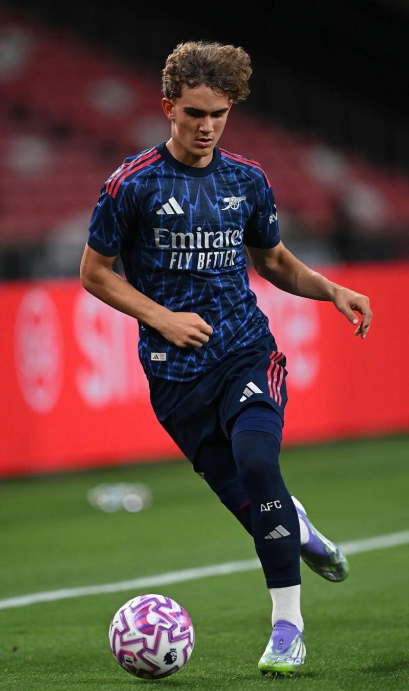 非洲杯战报：塔普索巴绝杀，布基纳法索2-1十人赤道几内亚（非洲杯：塔普索巴补时绝杀，布基纳法索2-1力克十人赤道几内亚）