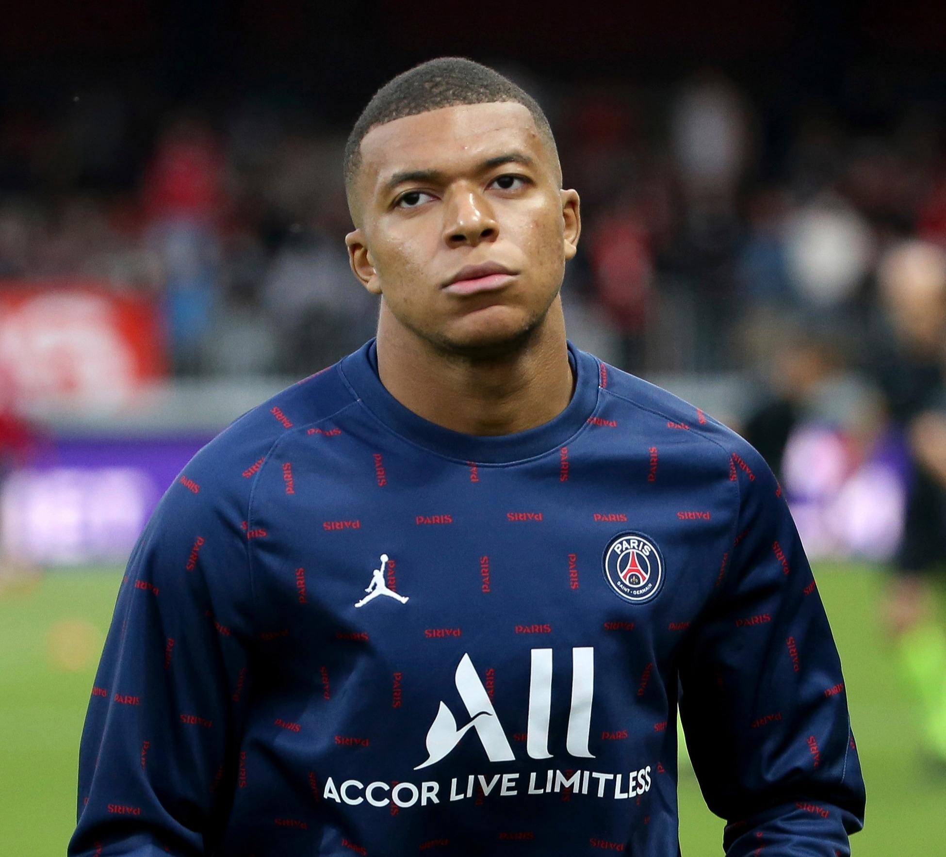 土耳其足协：对非法投资的224名球员和24名裁判实施禁赛（土耳其足协宣布：224名球员、24名裁判因非法投资被禁赛）