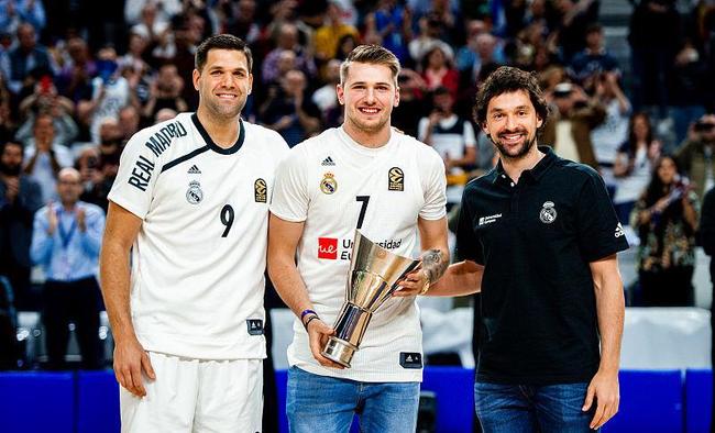 马卡：阿隆索仍需解决右路问题，卡马文加和罗德里戈表现不佳（马卡报：阿隆索右路问题仍未解决，卡马文加与罗德里戈状态低迷）