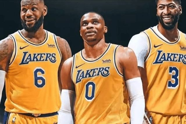 影响巨大！小瓦格纳缺阵后魔术面对东西部前八队伍一胜三负（小瓦格纳缺席影响显著，魔术对东西部前八球队仅1胜3负）