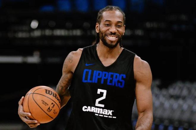 斯基拉：上周米兰与聚勒的律师会面，球员要求至少签到2028年（斯基拉：米兰上周与聚勒律师会谈，球员希望合同至少到2028年）