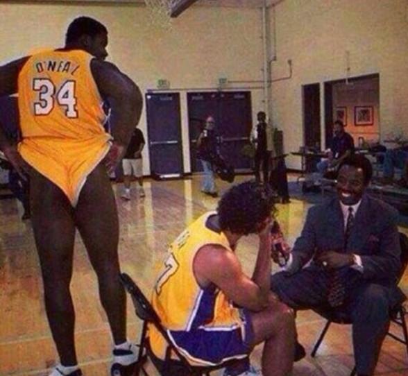 绿帽哥：利物浦高层与斯洛特今日开会，萨拉赫无缘下周欧冠名单（绿帽哥称：利物浦高层今与斯洛特会谈，萨拉赫不进下周欧冠大名单）