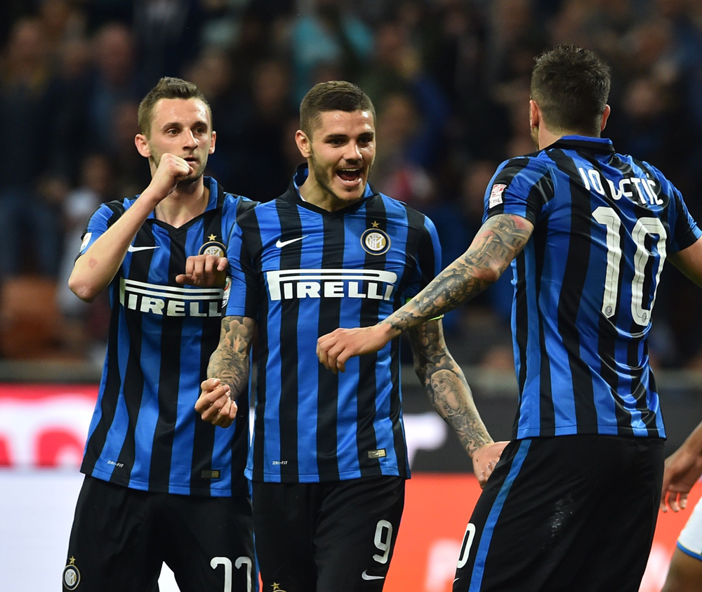 詹姆斯关键三分绝杀比赛（詹姆斯命中压哨三分终结比赛）