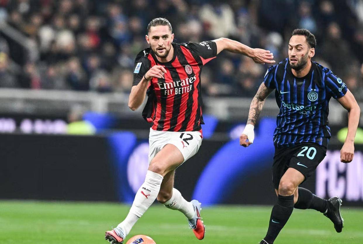 伤愈复出那一刻全场起立鼓掌（伤愈归来那一刻，全场起立致敬）