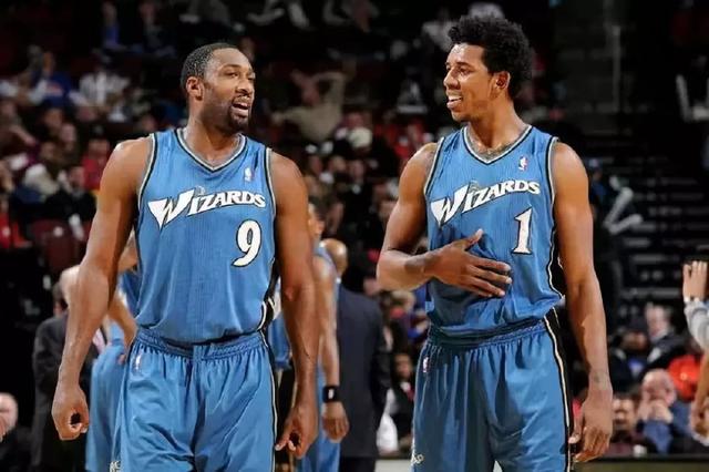 在你心中克里斯·保罗在NBA控卫历史中能排在第几位？（你认为克里斯·保罗在NBA历史控卫中能排第几？）